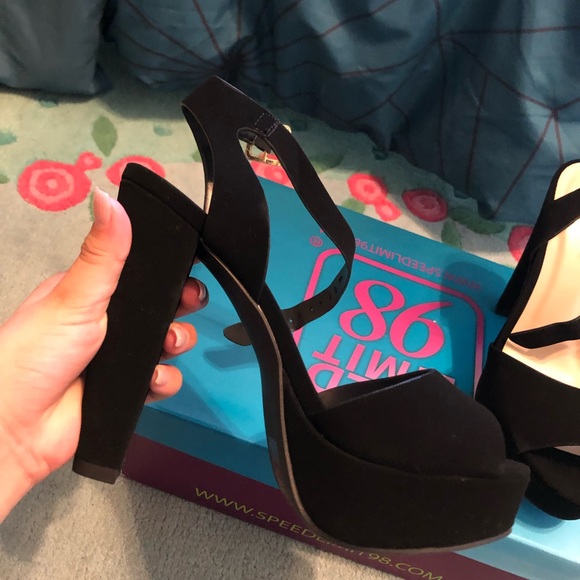 Heels - Picture 3 of 3